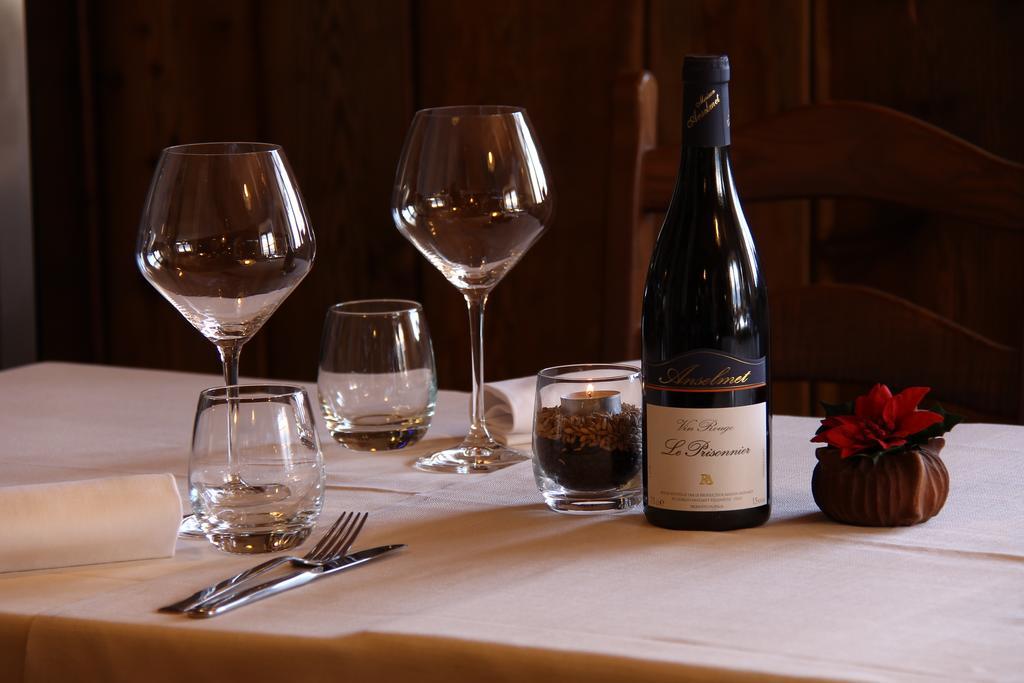 Mont Velan Chambres & Restaurant Saint-Oyen Dış mekan fotoğraf