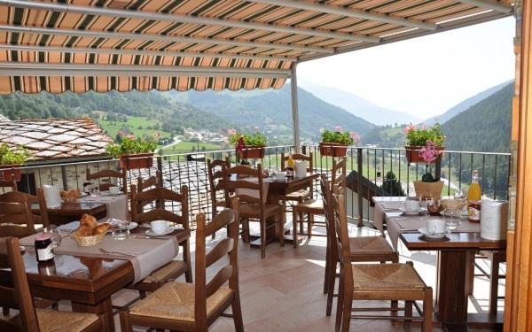 Mont Velan Chambres & Restaurant Saint-Oyen Dış mekan fotoğraf