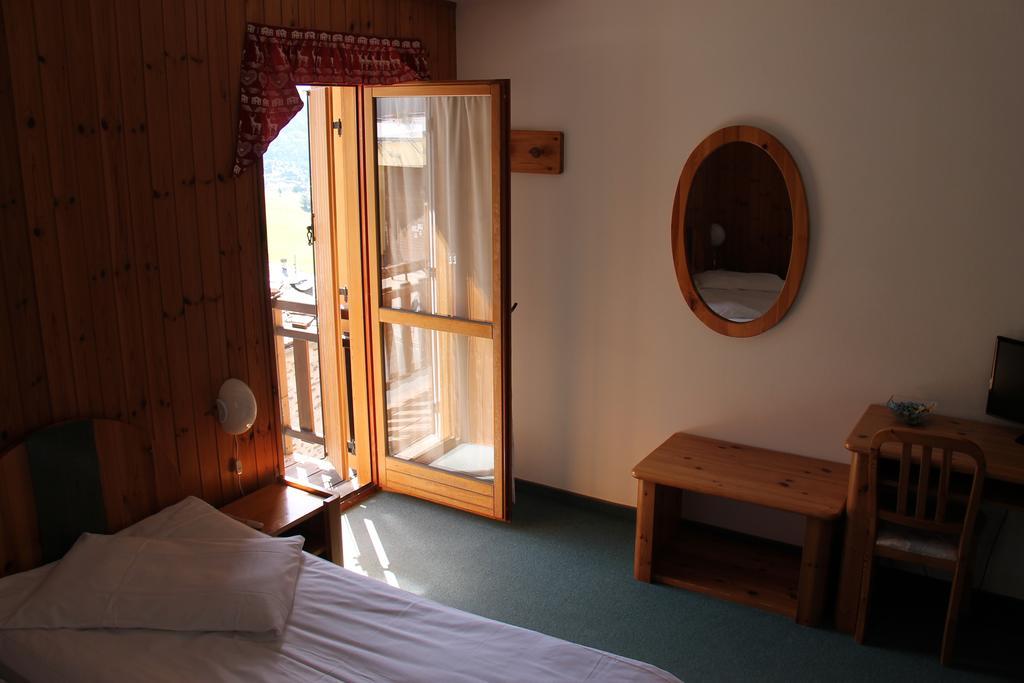 Mont Velan Chambres & Restaurant Saint-Oyen Dış mekan fotoğraf