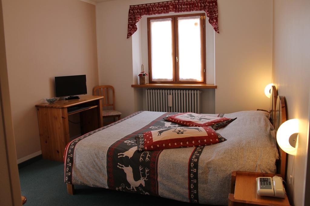 Mont Velan Chambres & Restaurant Saint-Oyen Dış mekan fotoğraf