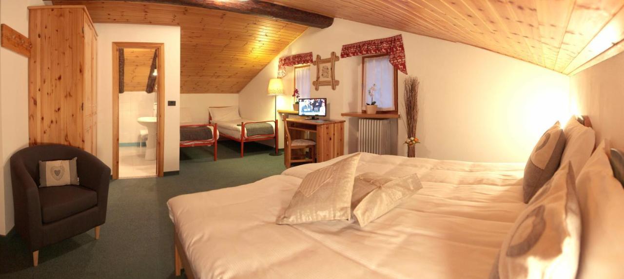 Mont Velan Chambres & Restaurant Saint-Oyen Dış mekan fotoğraf