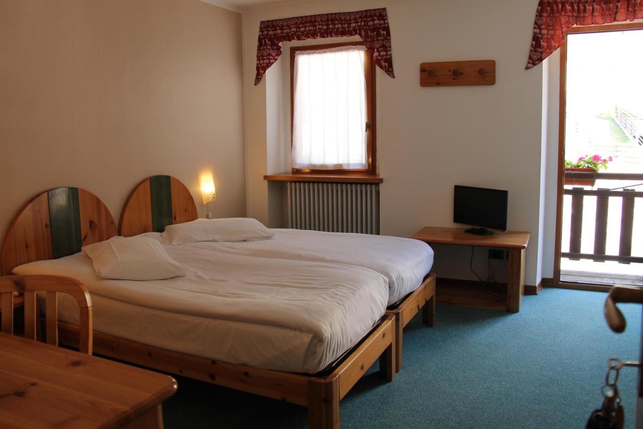Mont Velan Chambres & Restaurant Saint-Oyen Dış mekan fotoğraf